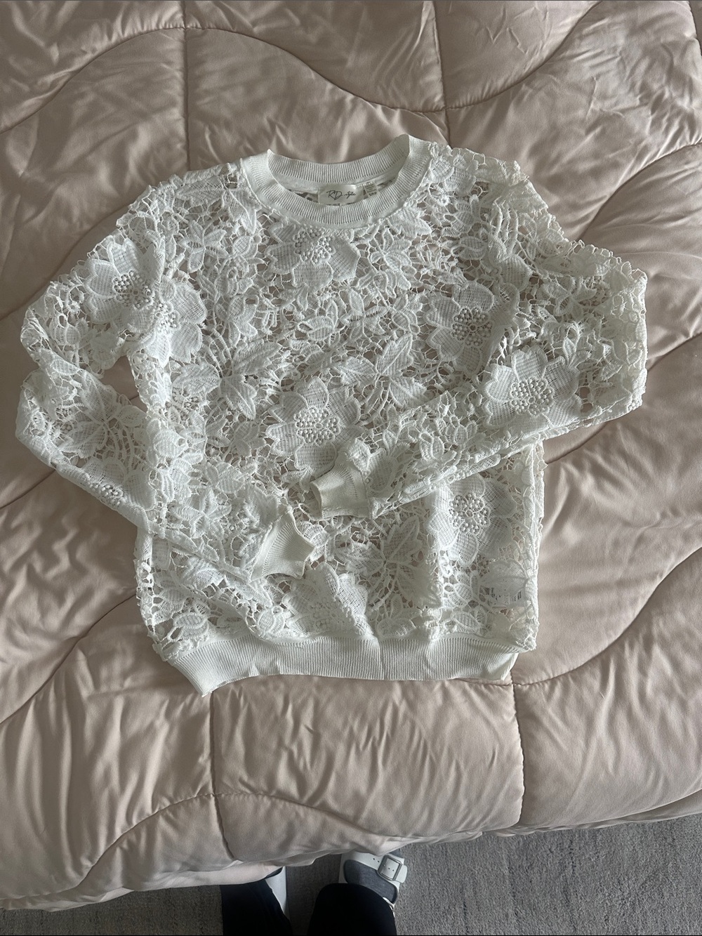 RD Style White Floral Lace Pullover
